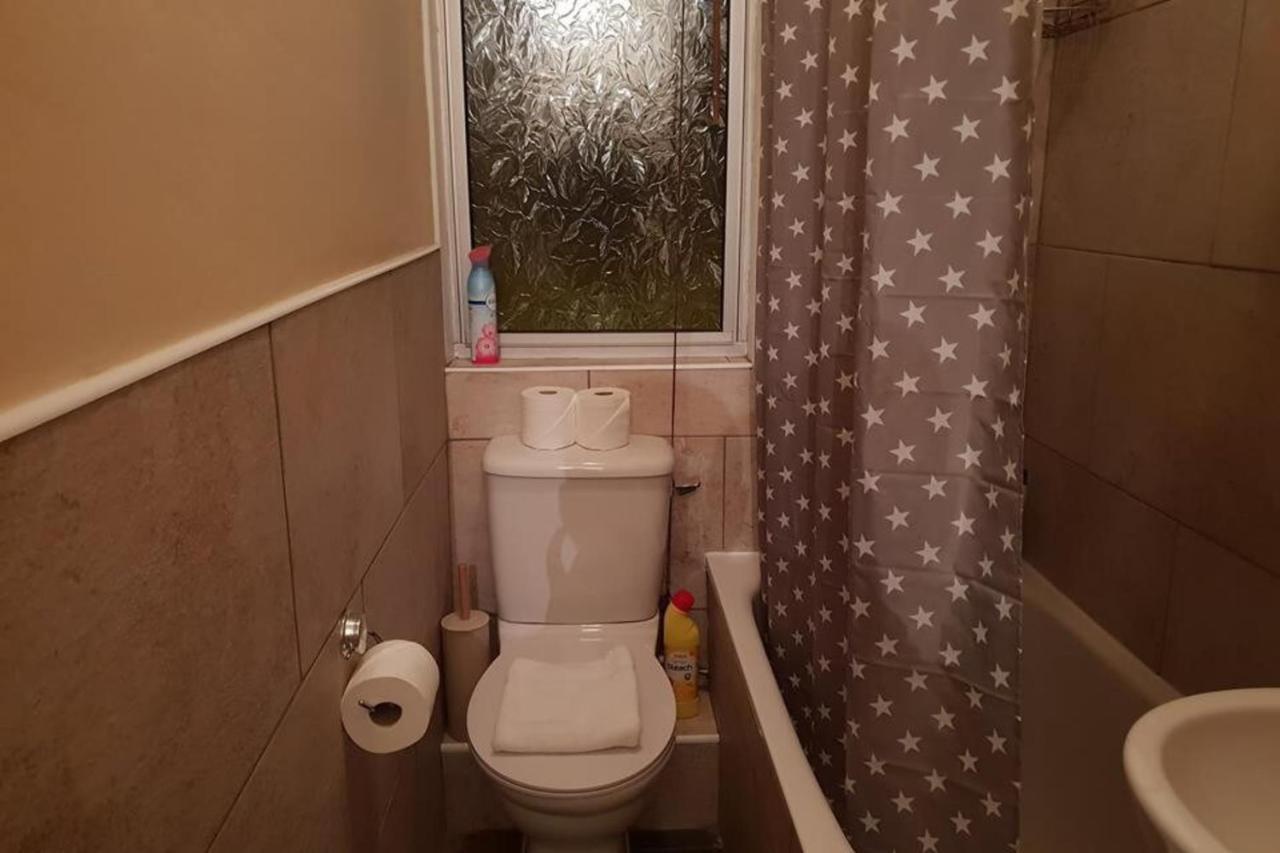Bright 1 Bedroom Apartment Near City Centre Единбург Екстериор снимка